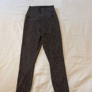 Alo Yoga Vapor Legging